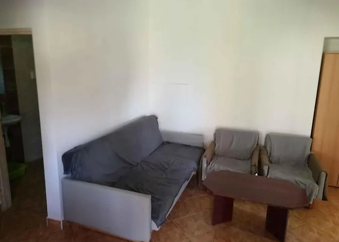 In - Balaton 33973 Gyenesdiás